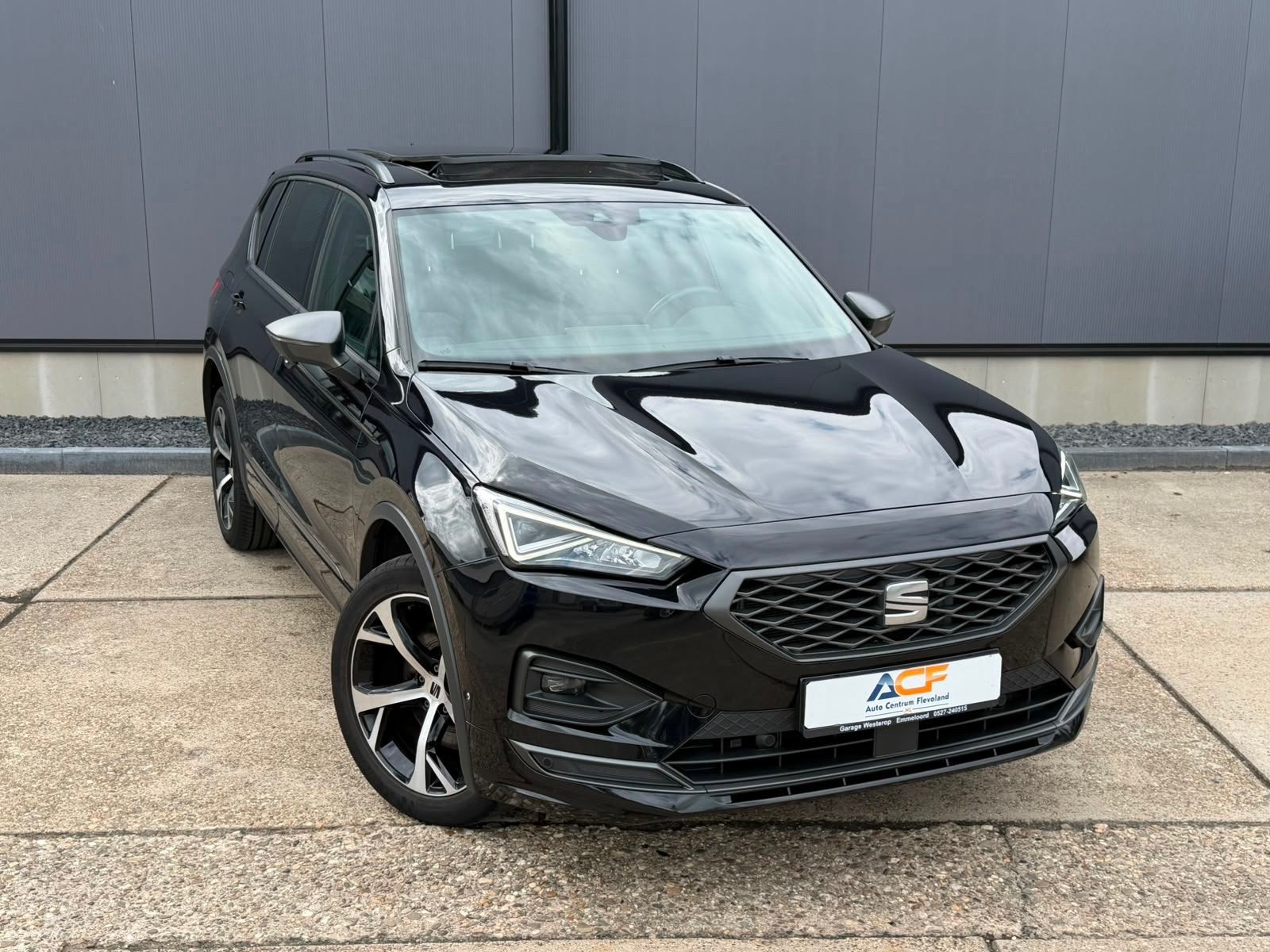 Seat Tarraco 1.4 TSI e-Hybrid PHEV FR Business Leer / trekha, Zwart, 4 cilinders, Adaptive Cruise Control, Zwart