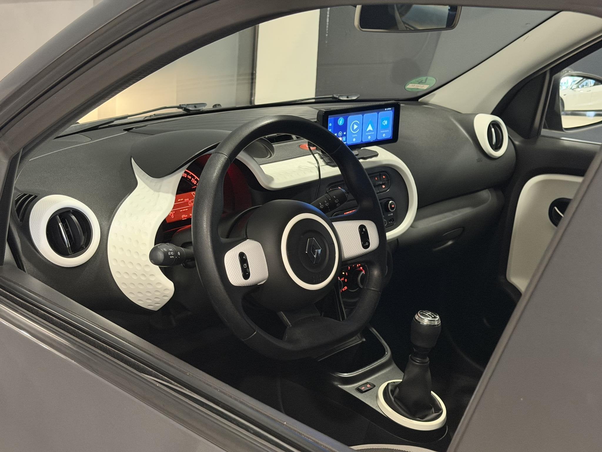 Renault Twingo 1.0 SCe Collection | Airco | Navigatie Carpla, Gebruikt, 4 stoelen, 23 km/l, Origineel Nederlands