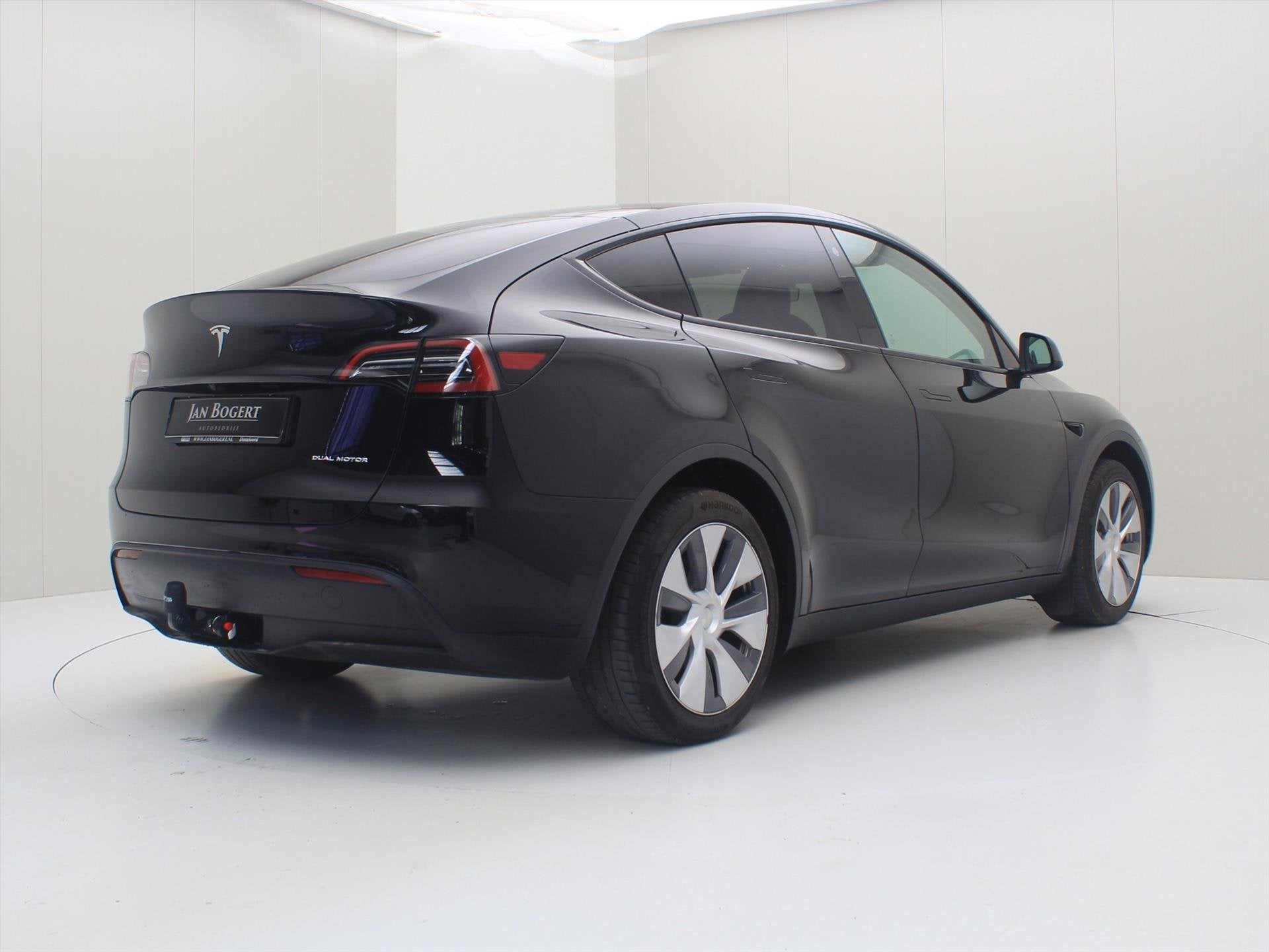 Tesla Model Y Long Range AWD 75kWh 351pk 93.3% SoH [ TREKHAA, Automaat, Gebruikt, Zwart, Zwart