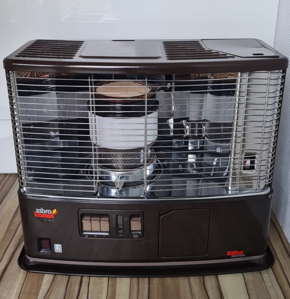 Zibro Kamin R140E 3.3 KW ca. 10 l olie pompje doos en boekje, Ophalen, Overige brandstoffen, Petroleumkachel, Zo goed als nieuw