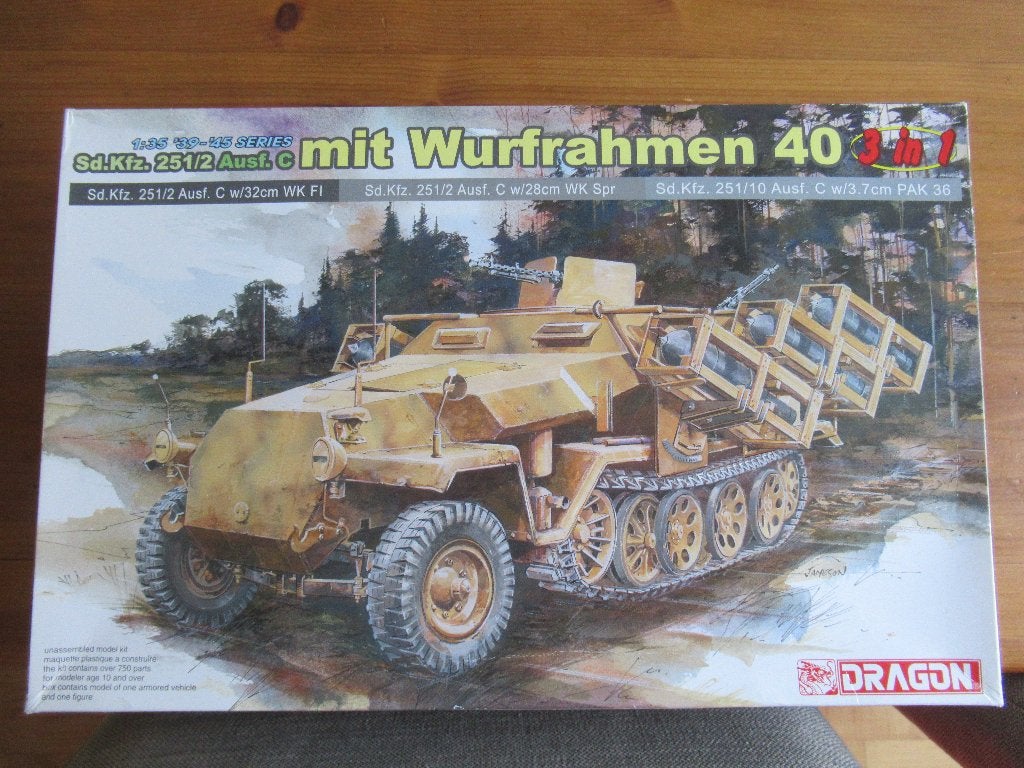 Sd.Kfz.251/2 ausf.C mit Wurfrahmen 40 (Dragon 1/35) 3 in 1, Hobby en Vrije tijd, Modelbouw | Auto's en Voertuigen, Overige merken