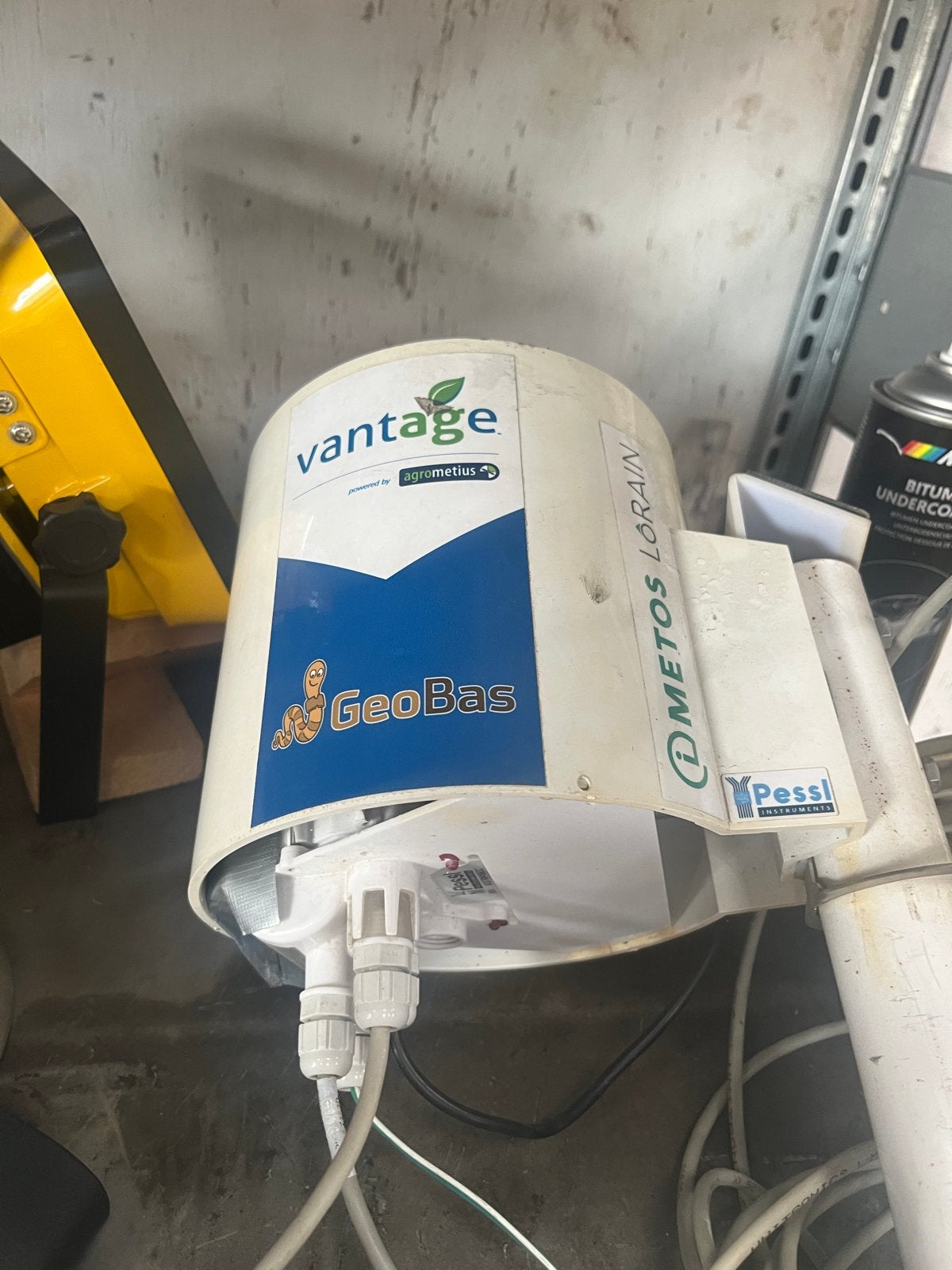 2x Vantage GeoBas weerstations van Pessl Instruments, Ophalen