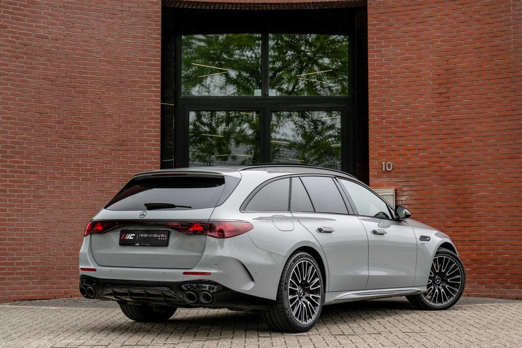 Mercedes-Benz E-klasse AMG 53 4MATIC+ Achterasbesturing Pano, Automaat, Gebruikt, Leder en Stof, 21 kWh