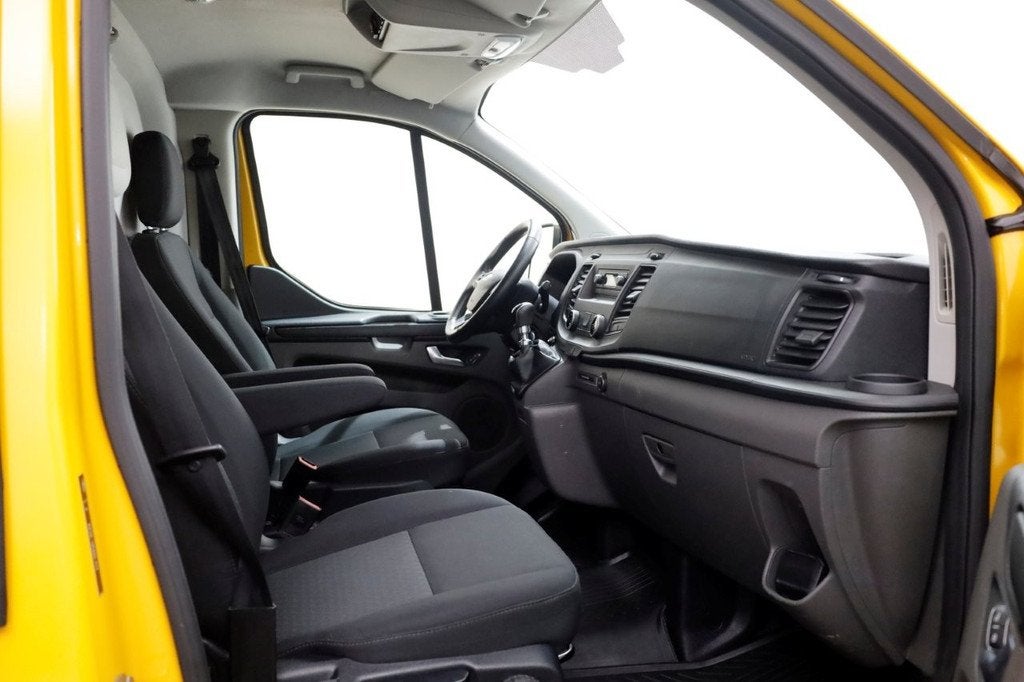 Ford Transit Custom 340 2.0 TDCI 130pk L2H1 Trend Airco/Trek, Auto's, Bestelauto's, Voorwielaandrijving, 15 km/l, Euro 6, 4 cilinders