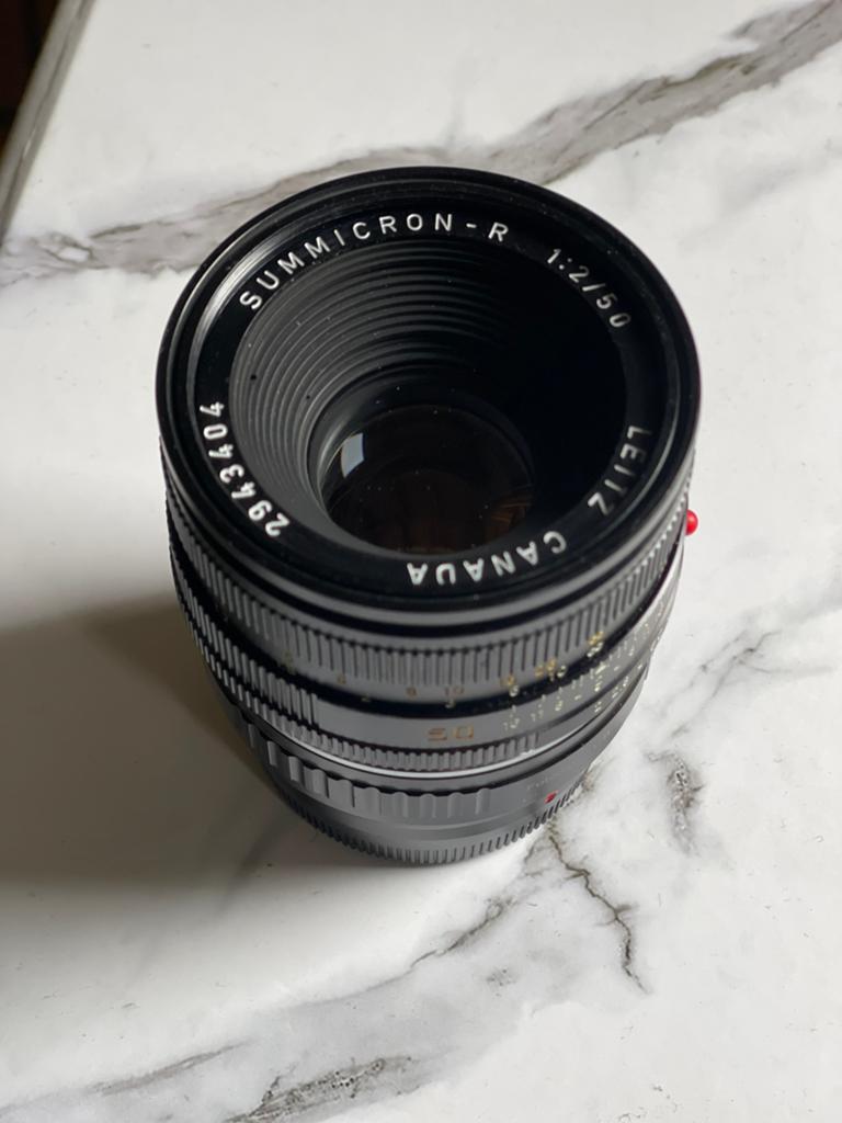 LEICA LEITZ SUMMICRON-R 50mm f 2 + adapter Fujifilm FX, Ophalen, Zo goed als nieuw, Standaardlens