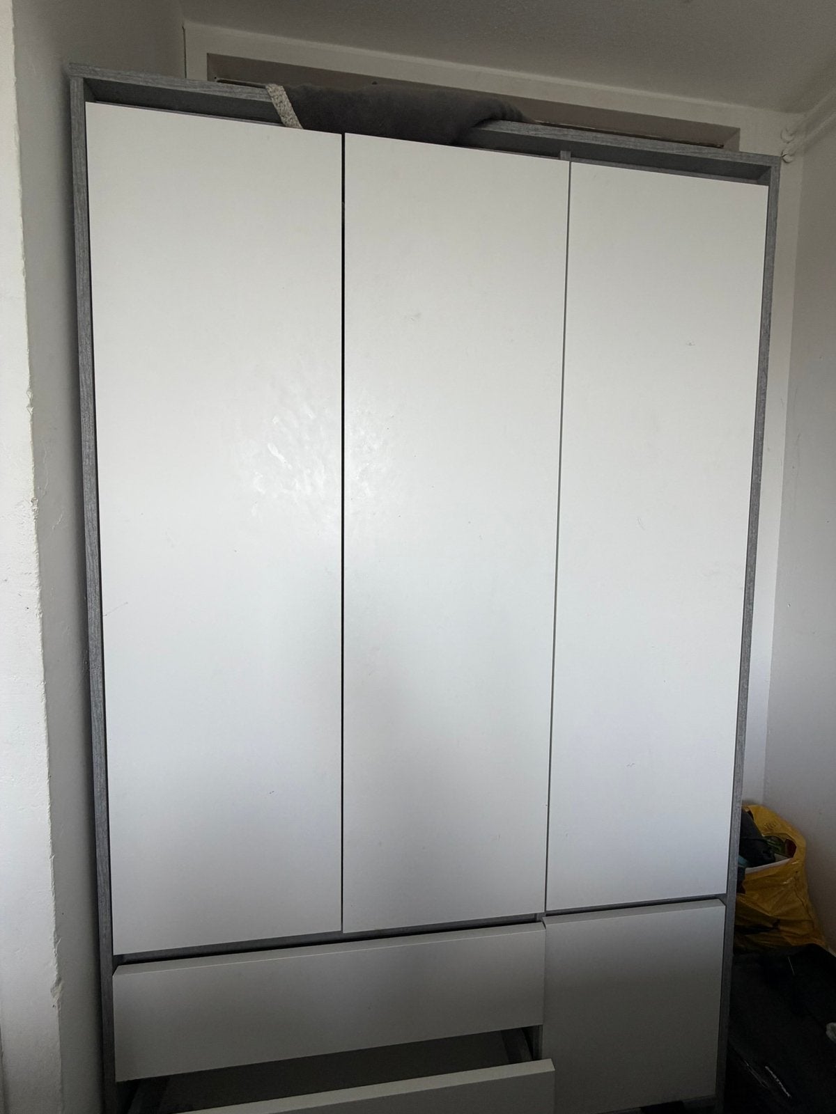 Kledingkast, Ophalen, 100 tot 150 cm, Zo goed als nieuw, 150 tot 200 cm