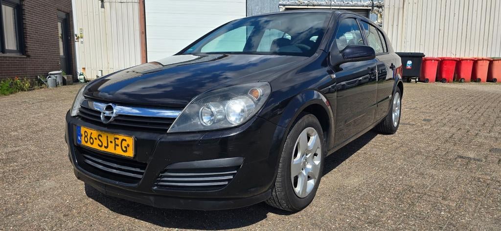 Opel Astra 1.4 16V 5D 2006 Zwart moet weeg, Auto's, Zwart, 4 cilinders, Handgeschakeld, Particulier
