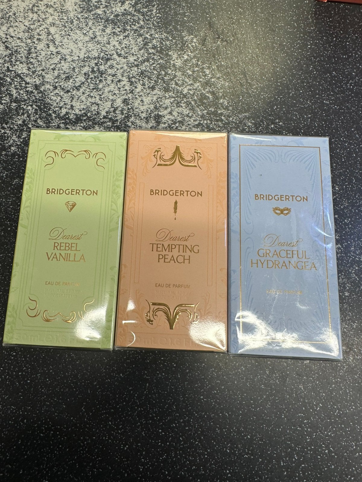 Vrouwen parfums tekoop!!!!, Ophalen of Verzenden, Zo goed als nieuw