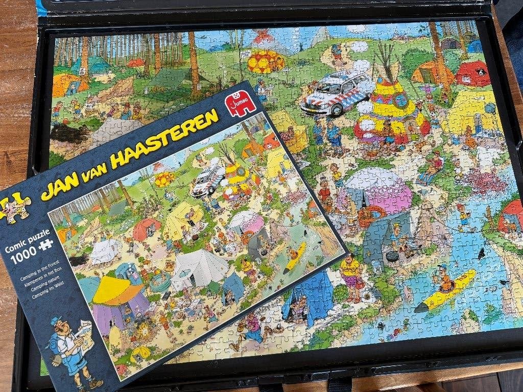 Jan van Haasteren - Kamperen in het bos, Ophalen of Verzenden, 500 t/m 1500 stukjes, Zo goed als nieuw, Legpuzzel