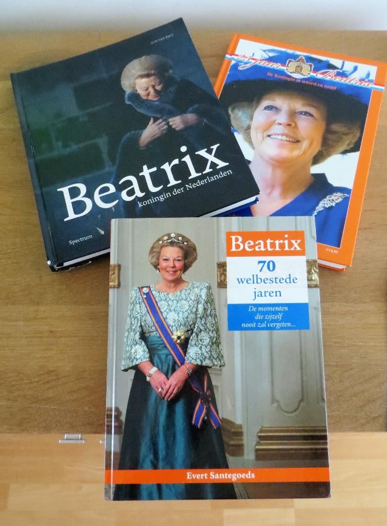 Boeken koningin, prinses Beatrix., Ophalen of Verzenden, Gebruikt, Nederland, Tijdschrift of Boek