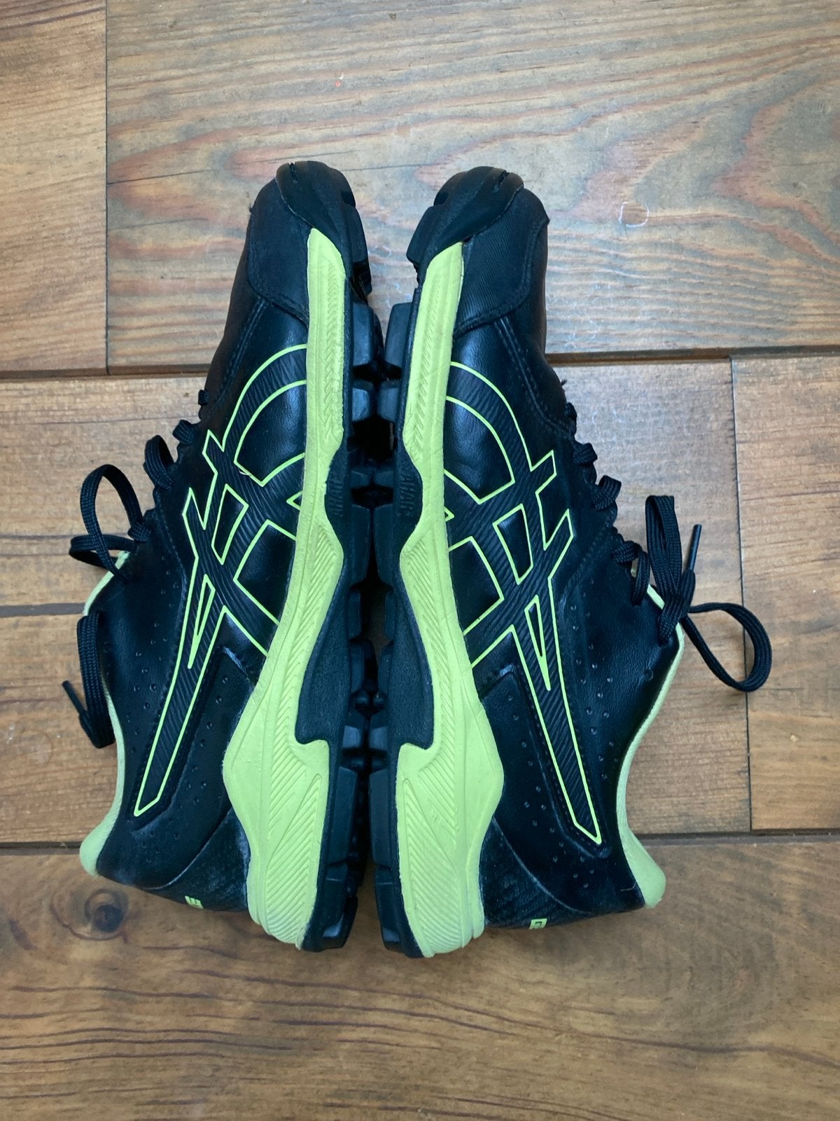 ASICS Hockeyschoenen Zwart/Geel - Maat 39.5, Zwart, Ophalen of Verzenden, Gedragen, Algemeen