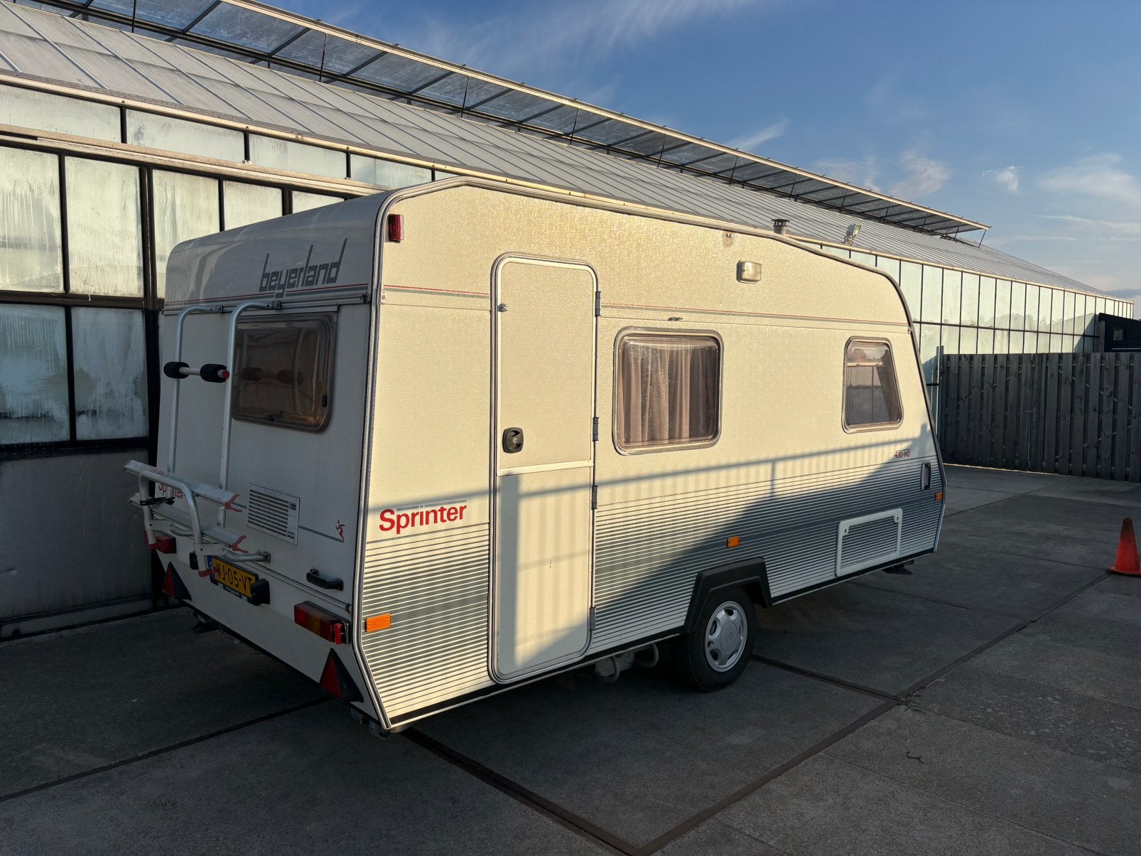 Beyerland caravan 1992, Rondzit, Bedrijf, Kachel, Tot en met 4