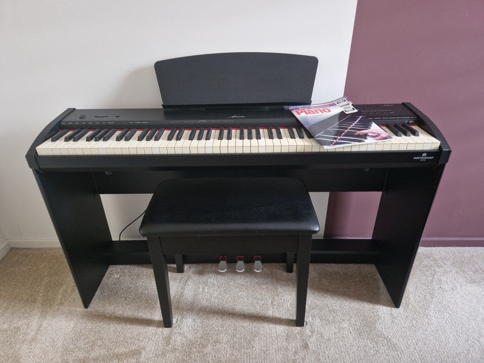 Amadeus Stage-1 BT Digitale Piano, Muziek en Instrumenten, Piano's, Ophalen, Zwart, Digitaal, Zo goed als nieuw