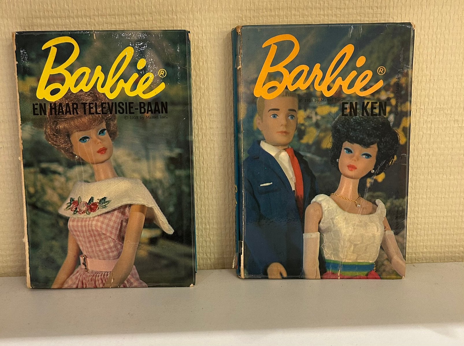 2 vintage Barbie boekjes 1966, Ophalen of Verzenden, Zo goed als nieuw