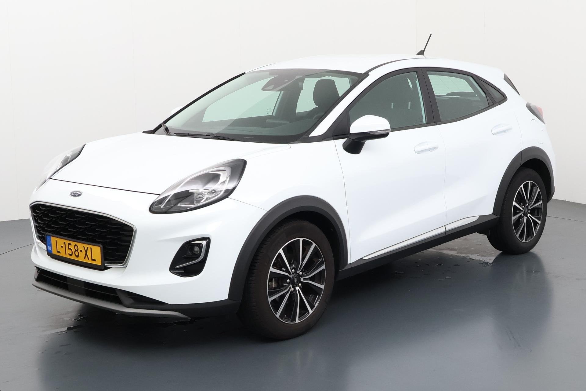 Ford Puma 1.0 EcoBoost Hybrid Titanium Comfort en klasse met, Voorwielaandrijving, Euro 6, Lane Keeping Assist, Wit