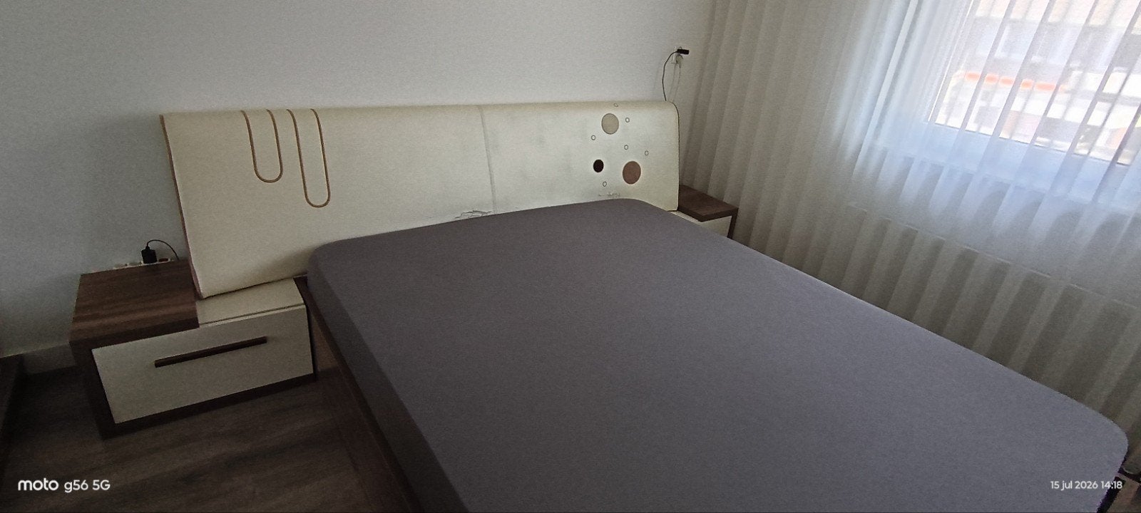 Tweepersoonsbed met opbergruimte en nachtkastjes gerserveerd, Huis en Inrichting, Slaapkamer | Bedden, Ophalen, Bruin, Tweepersoons