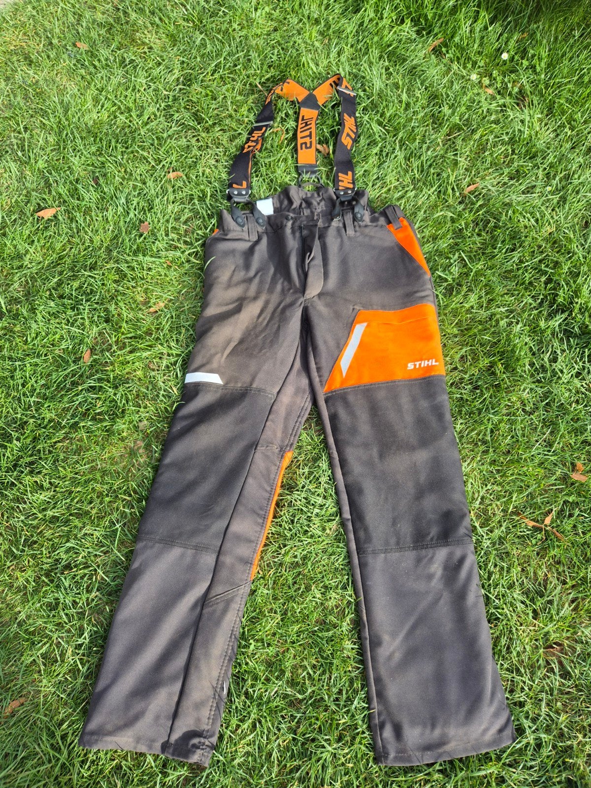stihl zaagbroek maat L, Ophalen of Verzenden, Nieuw