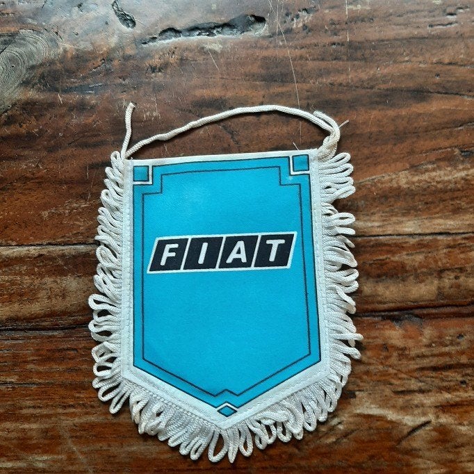 Fiat blauw logo vintage auto vaantje logo merk, Verzamelen, Ophalen of Verzenden, Gebruikt, Auto's