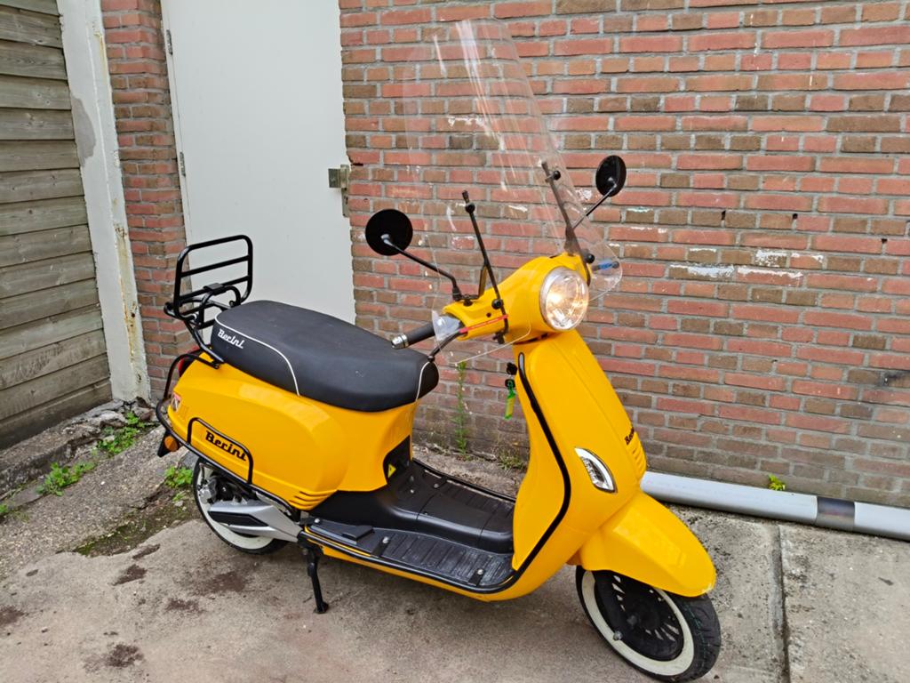 Gele Elektrische Berini Scooter (2021)– Slechts 293 km!, Ophalen, Zo goed als nieuw, Elektrisch