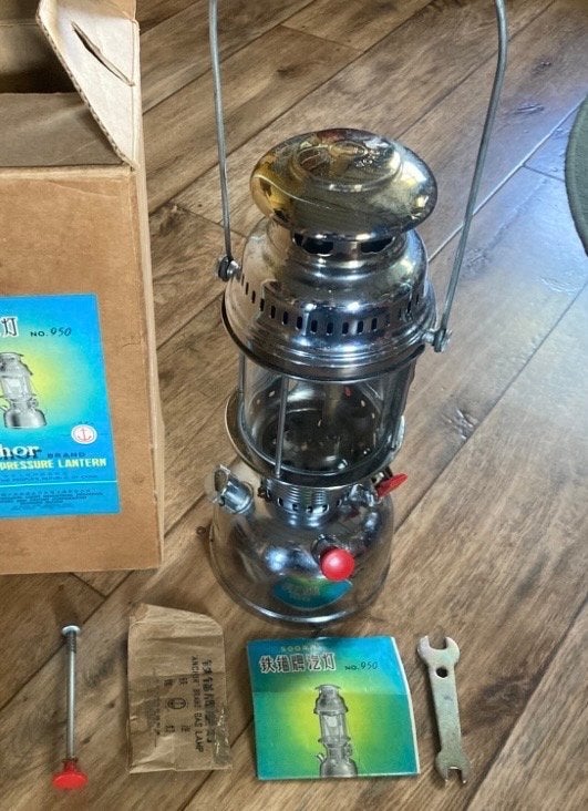 Benzine Druk Petroleumlamp / Kampeerlamp - Zo goed als nieuw, Ophalen of Verzenden, Zo goed als nieuw