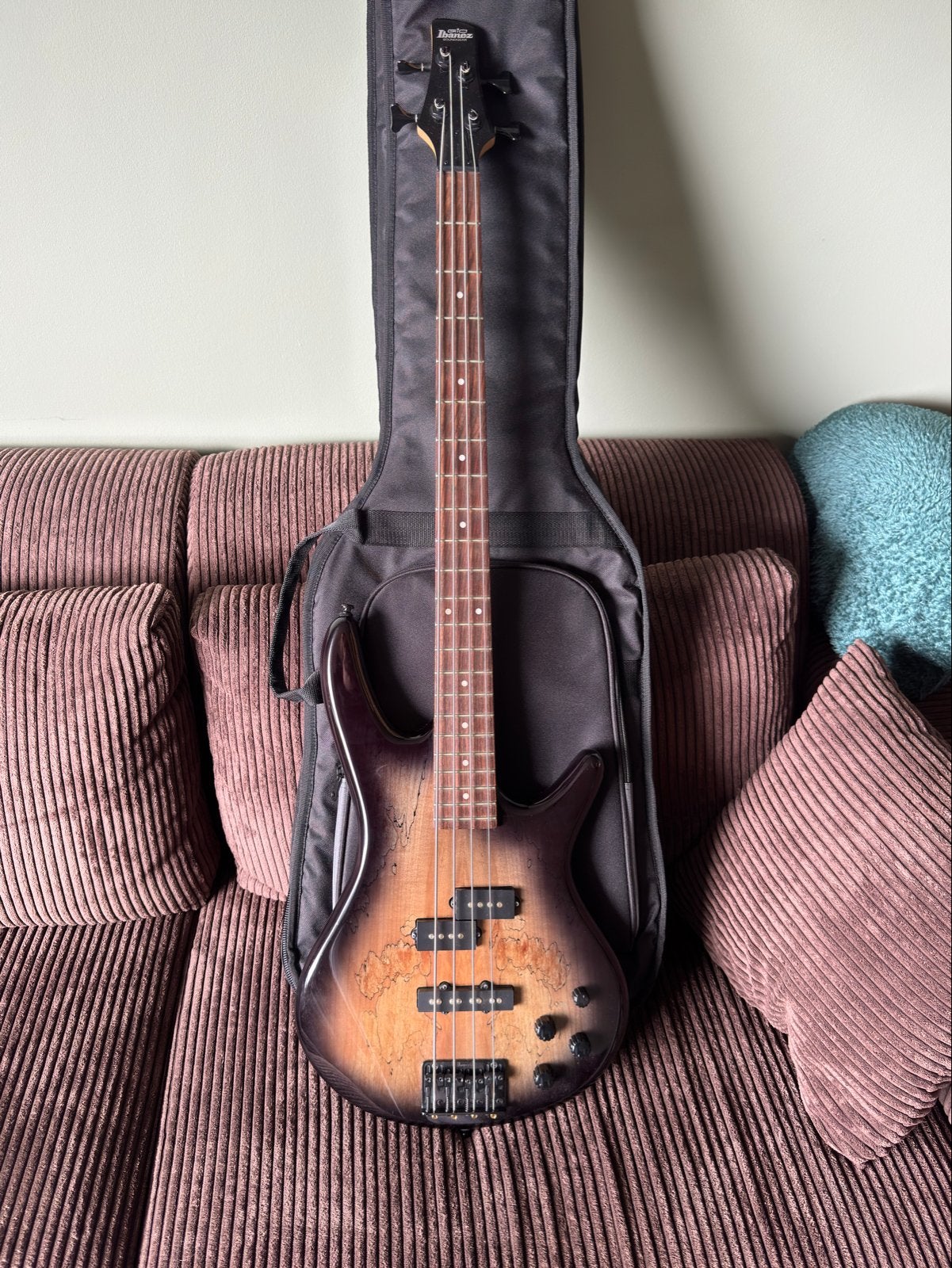 Ibanez GSR200 Sunburst Basgitaar Set met Harley Benton Amp, Muziek en Instrumenten, Ophalen, Gebruikt, Elektrisch