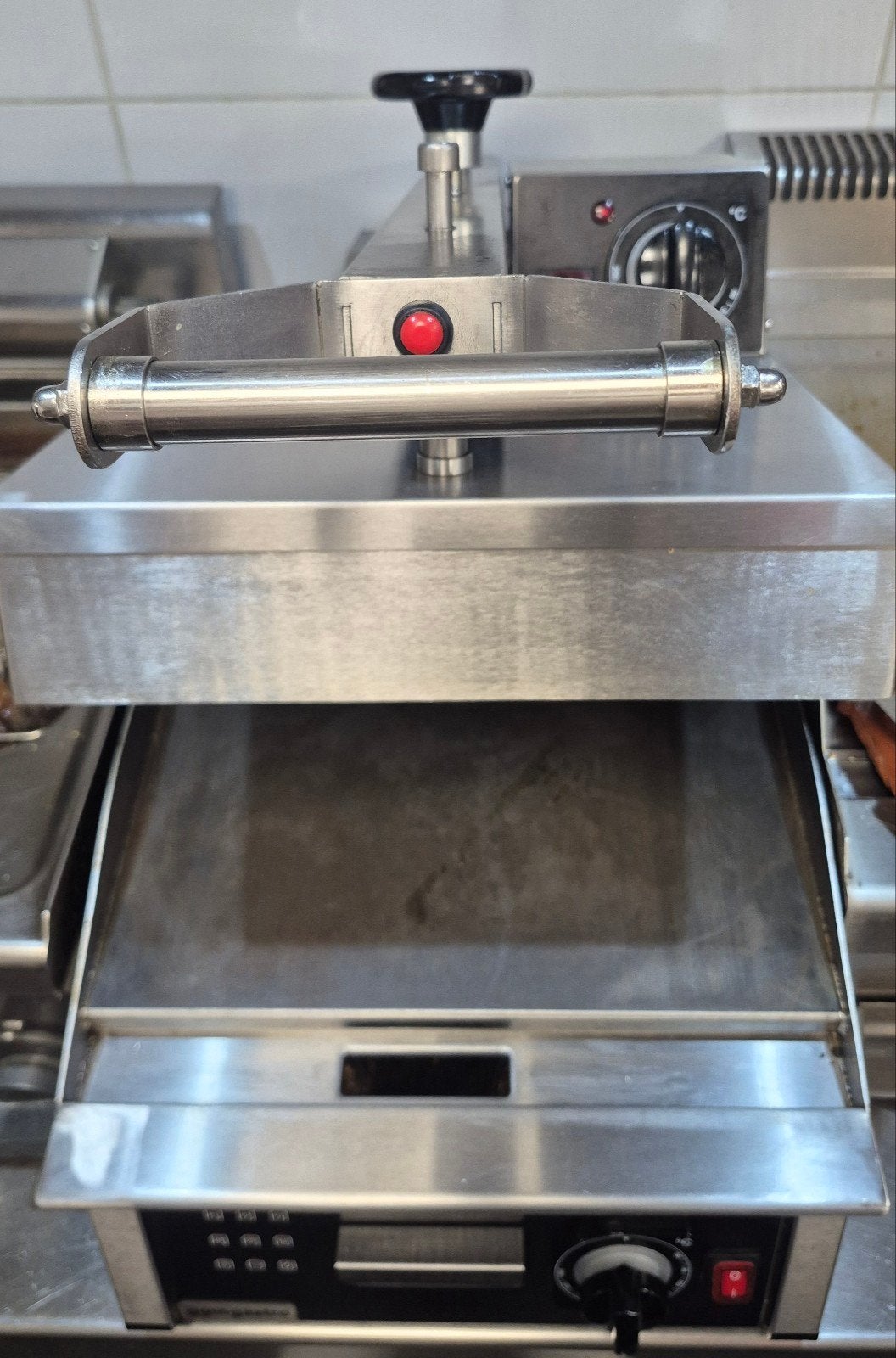 Professionele ggm elektrische grill – zo goed als nieuw, Ophalen, Zo goed als nieuw