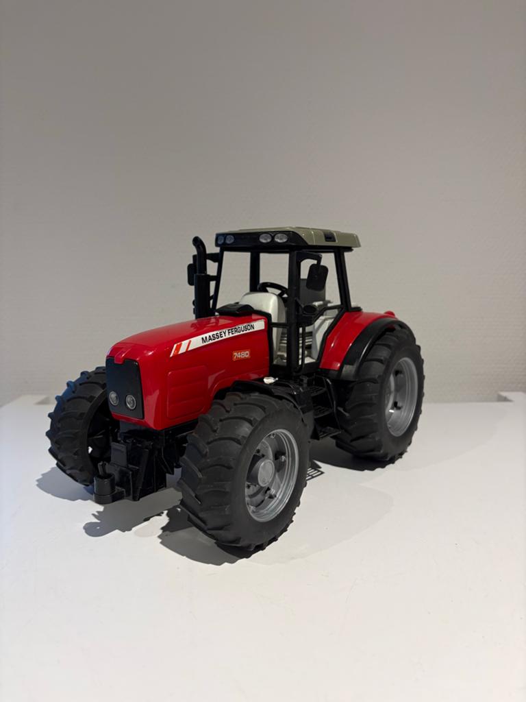 Bruder Massey Ferguson 7480 speelgoedtractor, Ophalen of Verzenden, Gebruikt, Afstandsbediening