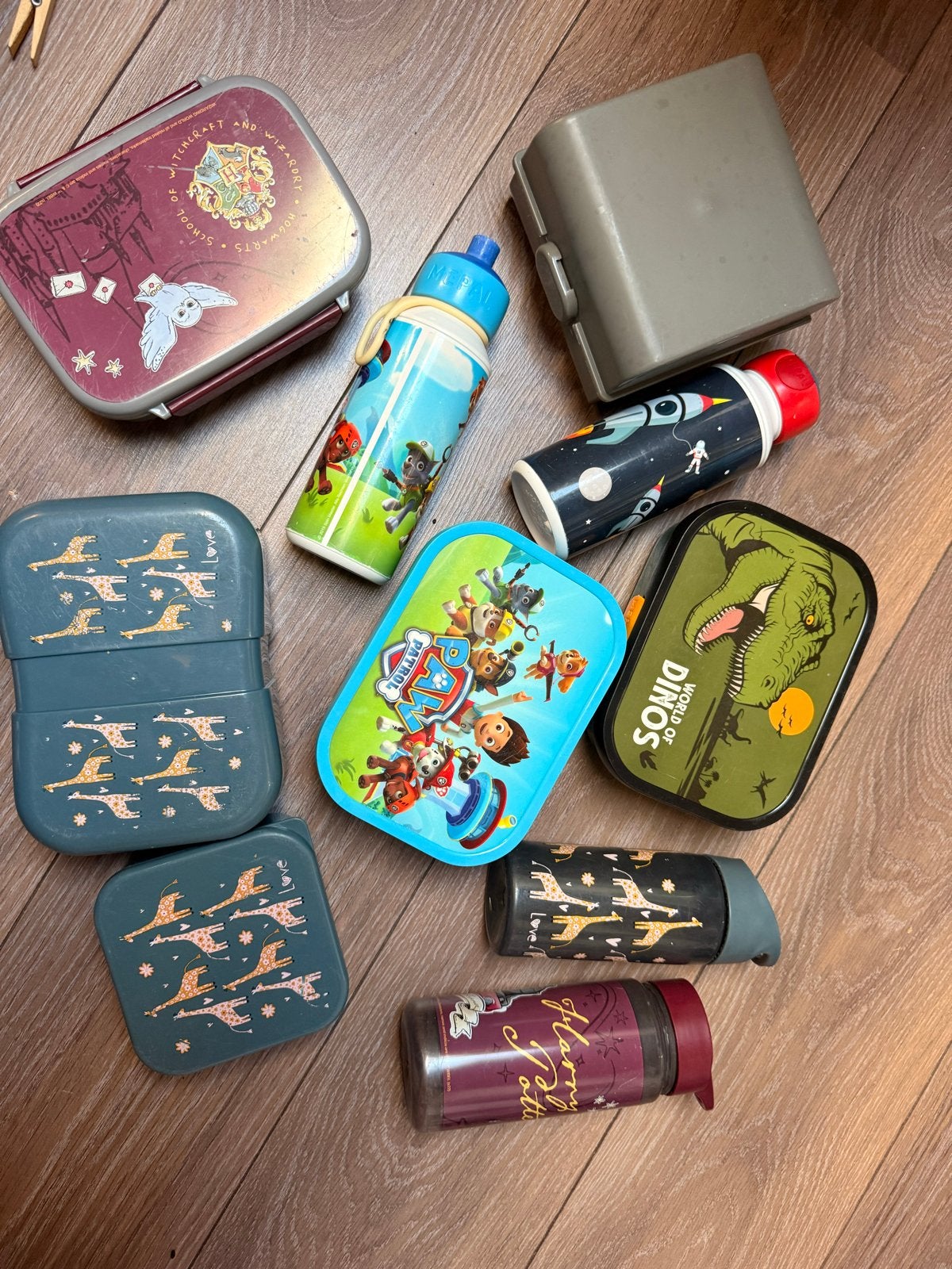Diverse Broodtrommels en Drinkflessen - Verschillende Thema', Ophalen, Gebruikt