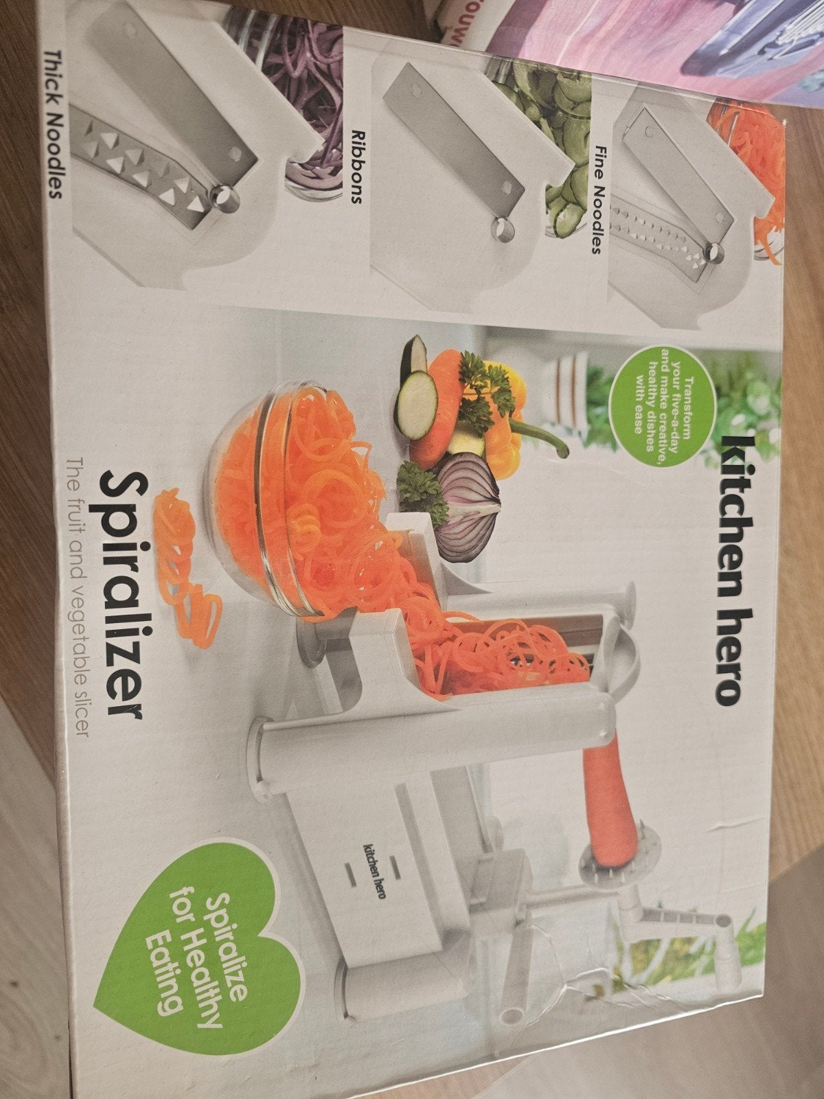 Kitchen Hero Spiraalsnijder - Groentesnijder, Overige typen, Kunststof, Nieuw, Ophalen of Verzenden