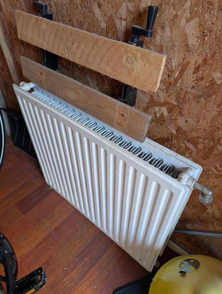 Radiator, Ophalen, 30 tot 80 cm, Gebruikt, Radiator