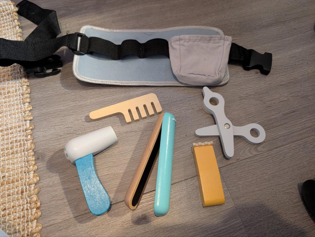 Houten kappersset met heuptasje voor kinderen, Ophalen, Zo goed als nieuw, Bouwen