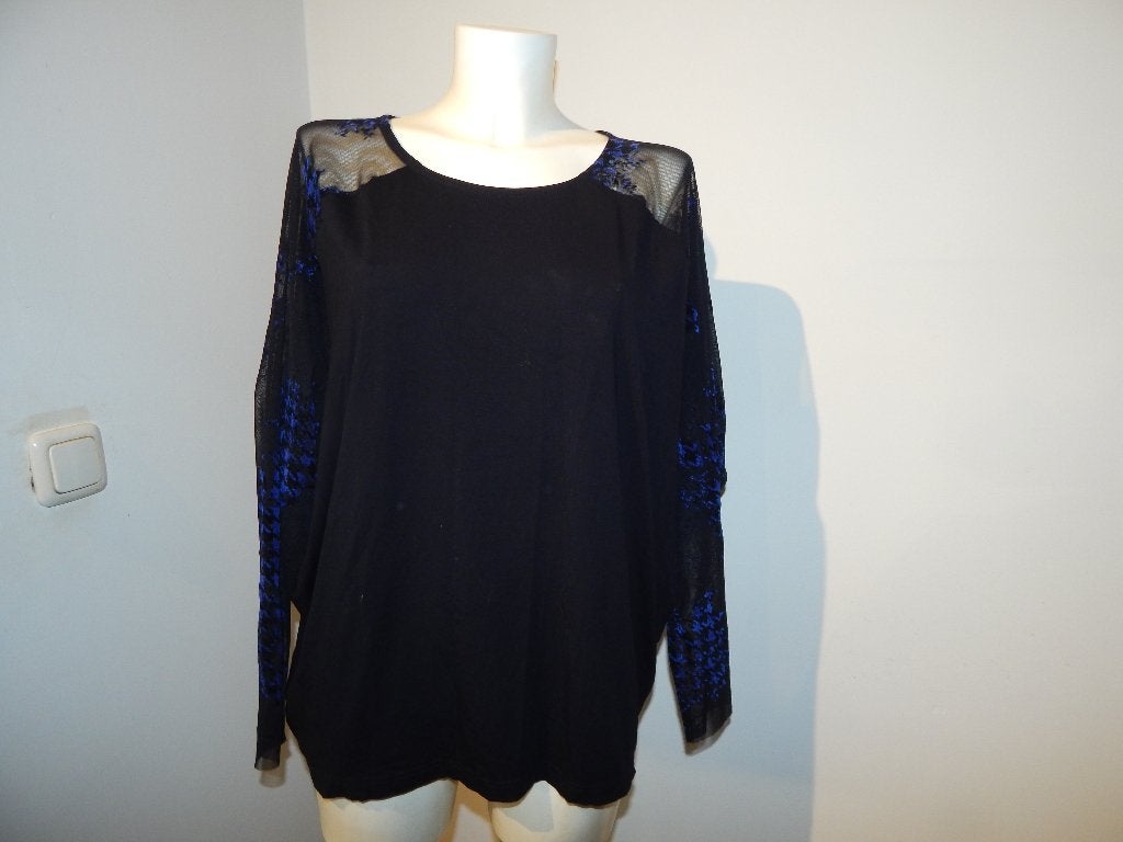 Alembika zwart baggy shirt voile deel mouwen kobalt printM/L, Maat 38/40 (M), Verzenden, Zwart, Zo goed als nieuw