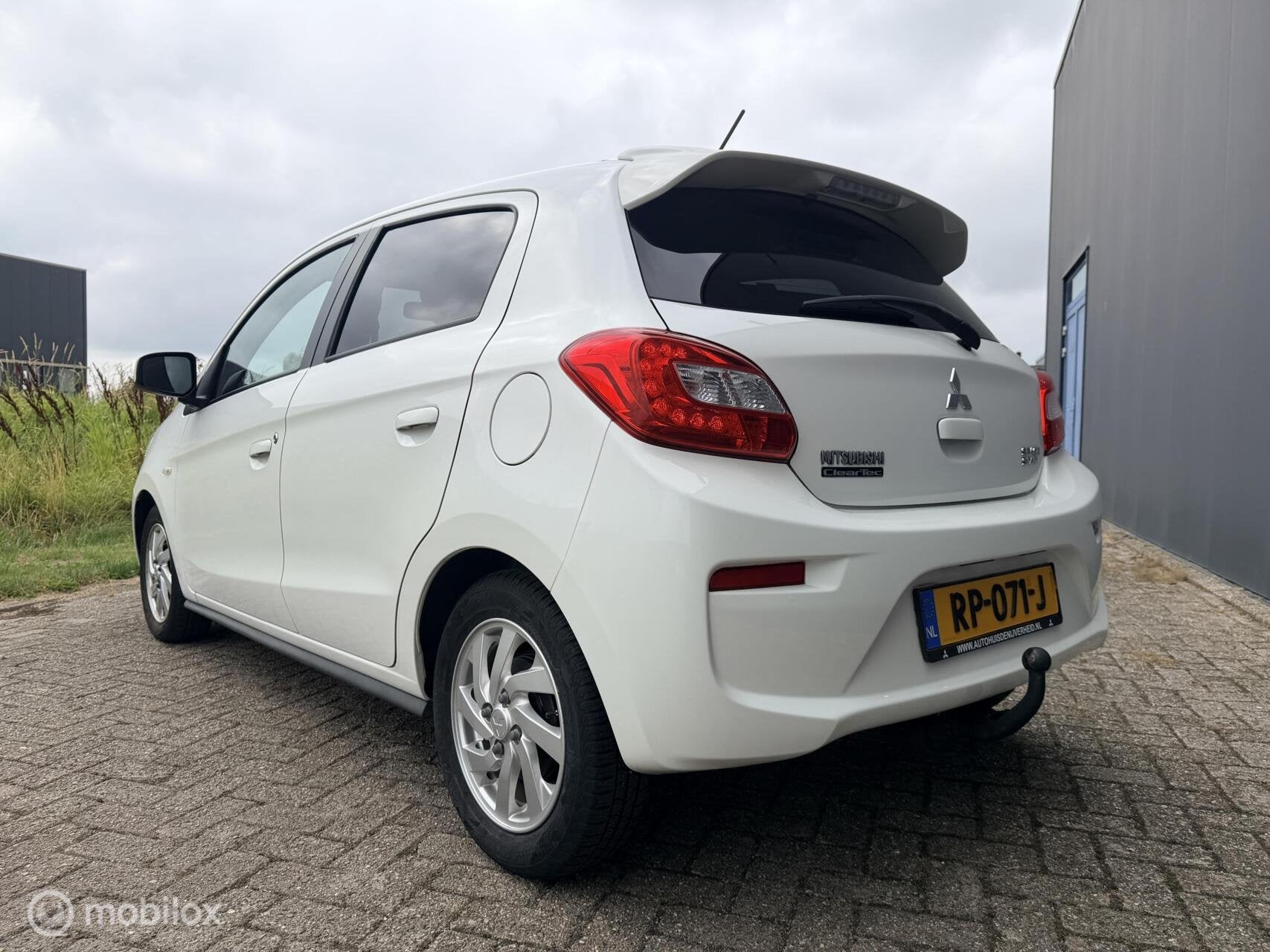 Mitsubishi Space Star 1.0 Intense|trekhaak|allseason banden, Auto's, Mitsubishi, Stof, Gebruikt, Wit, Origineel Nederlands