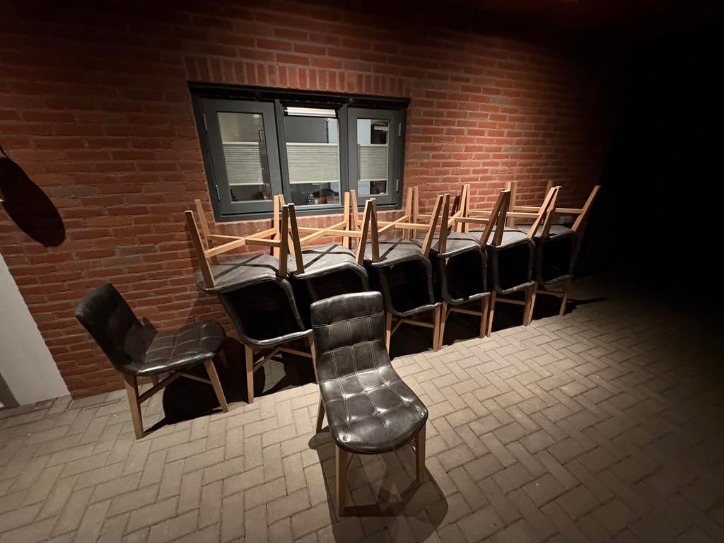 Partij van 14 stoelen leer, Huis en Inrichting, Stoelen, Ophalen, Gebruikt, Bruin, Leer