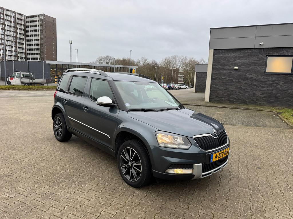 Skoda Yeti Outdoor 1.4 TSI Greentech Adventure. EX BPM!, Voorwielaandrijving, Euro 5, Stof, Gebruikt