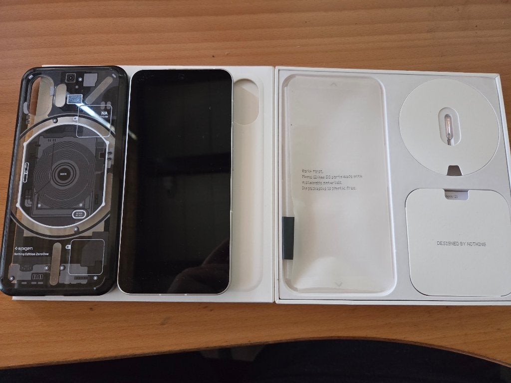 Nothing Phone 2 (12 GB / 256GB), Ophalen, Zo goed als nieuw, Klassiek of Candybar, Zonder simlock