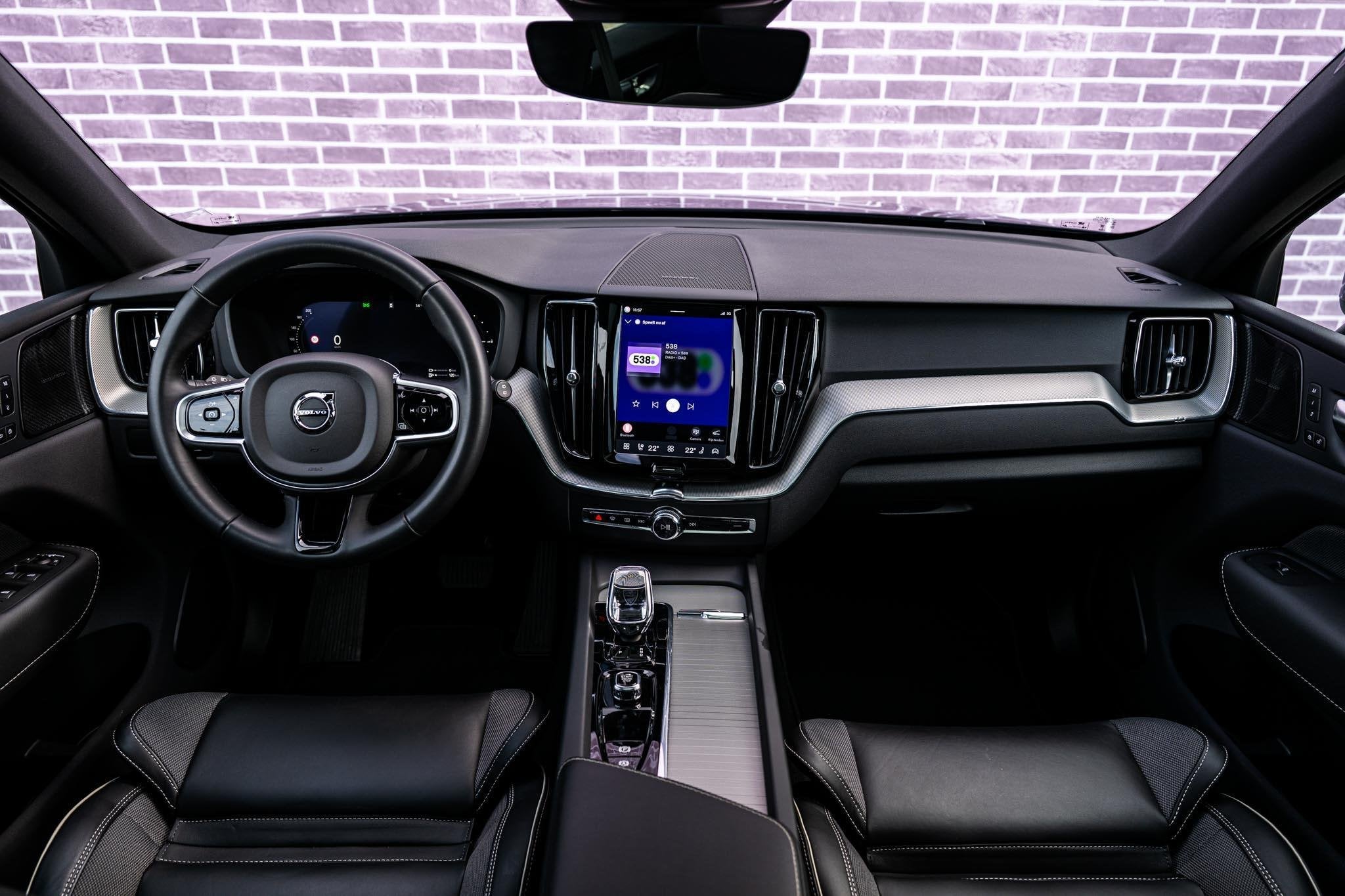 Volvo XC60 2.0 T6 Plug-in hybrid AWD Plus Black Edition | Gr, Automaat, 12 maanden, Gebruikt, 4 cilinders