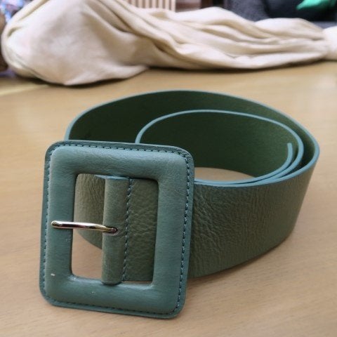 Riem nieuw leder groen Giovane - lengte 114 cm - br. 6 cm, Kleding | Dames, Overige kleuren, Echt leder, Nieuw, Tailleriem