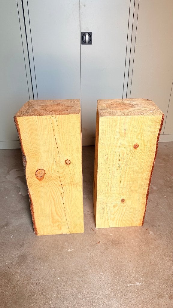 Eikenhouten pilaren set van 2 live edge massief 67cm, Huis en Inrichting, Ophalen of Verzenden