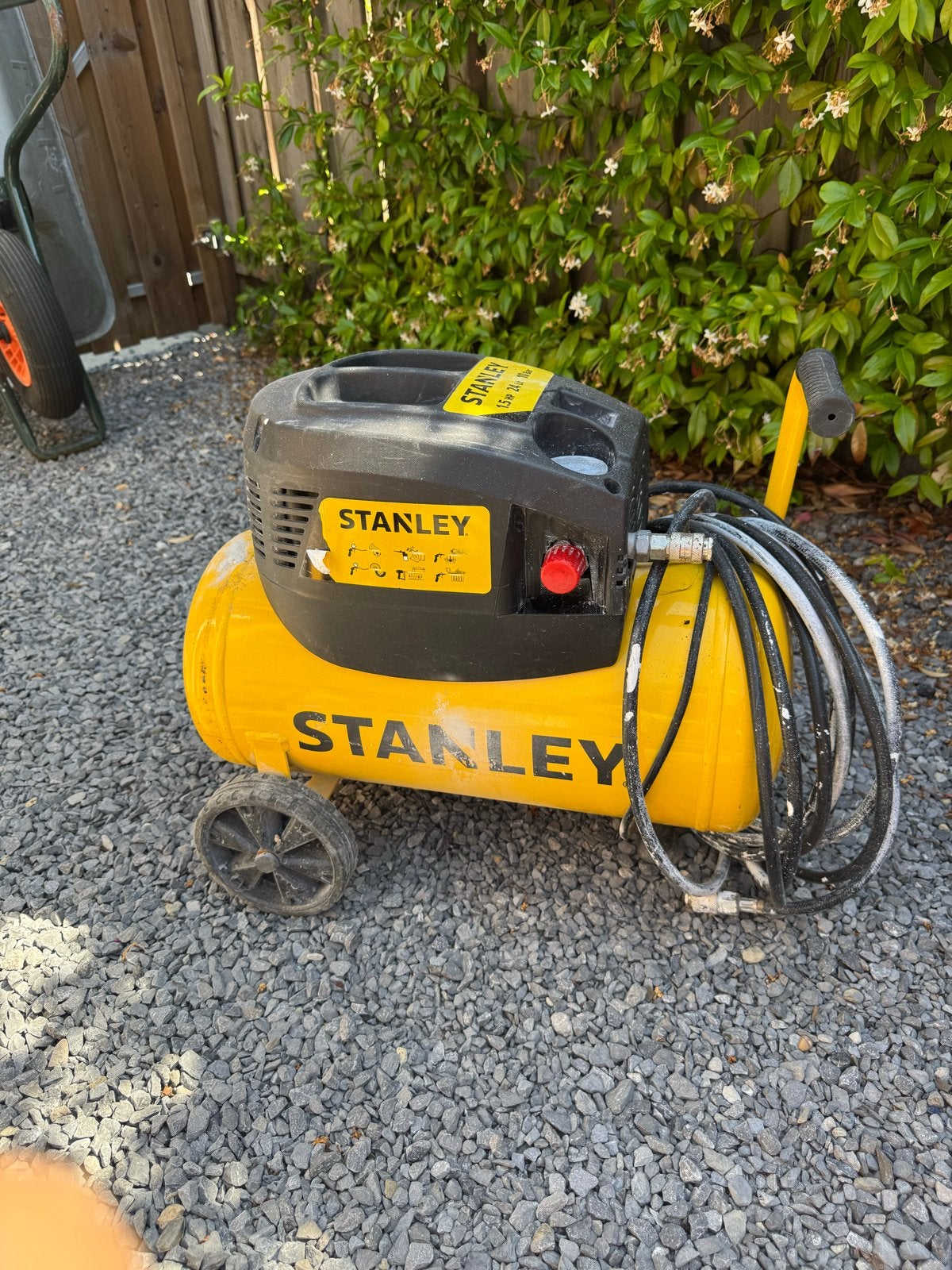 Stanley Compressor 1.5 HP 24L 10 Bar, Ophalen, Gebruikt, 10 bar of meer, Minder dan 200 liter/min