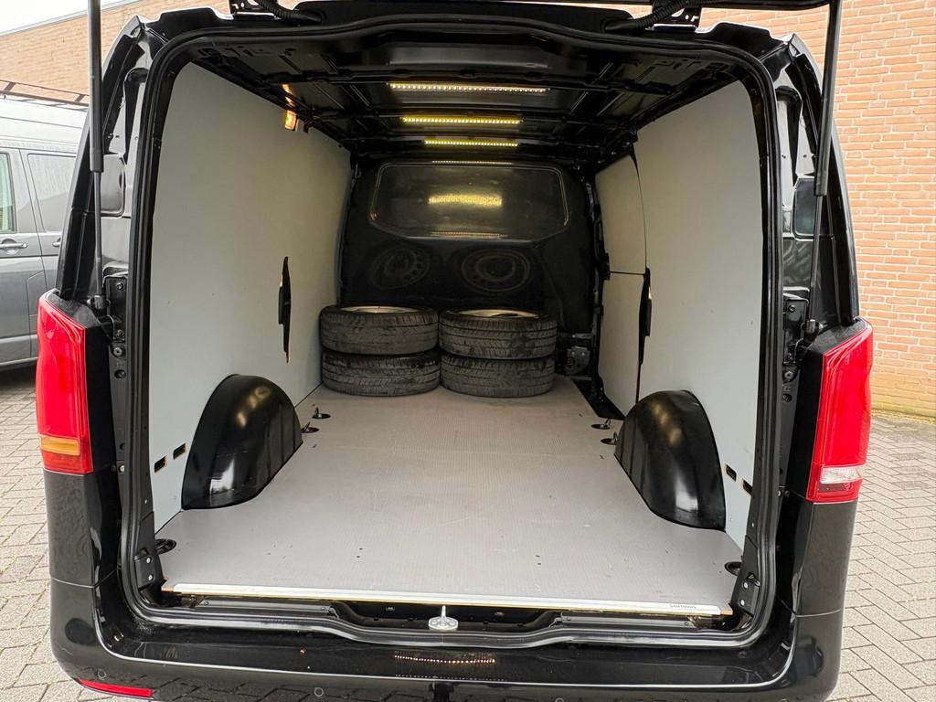 Mercedes-Benz Vito 119CDI 190PK XL 9G-Tronic / Carplay / 2.5, Auto's, Achterwielaandrijving, Gebruikt, Met garantie (alle), 2500 kg