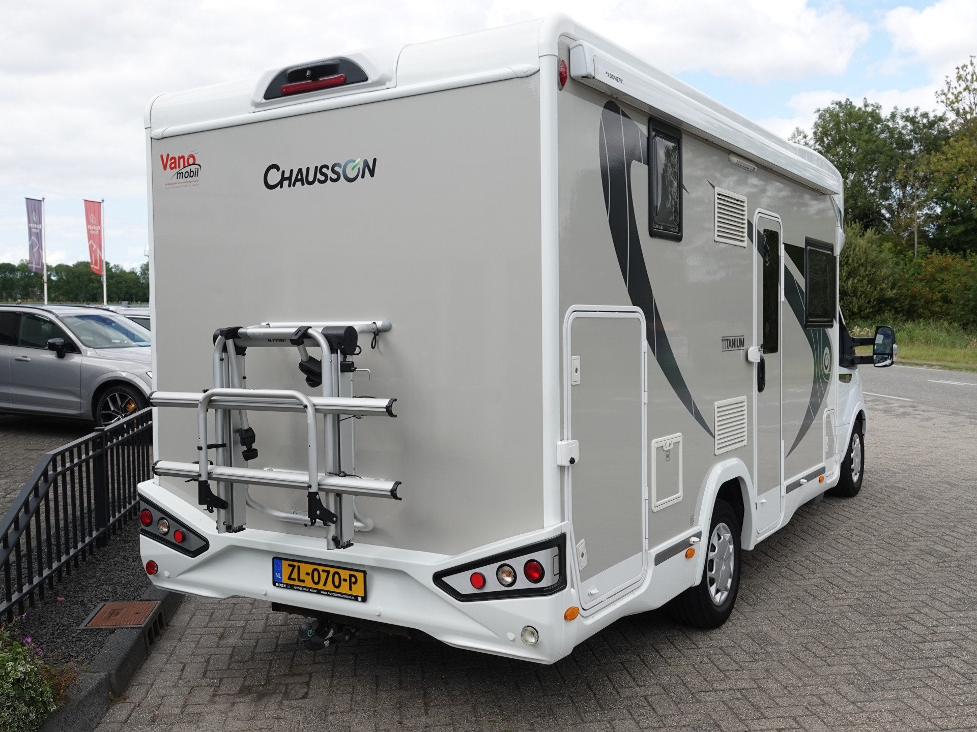 Chausson 640I Titanium 2.0 TDCI 170PK AUT. ELEK. HEFBED | WC, Automaat, Ringverwarming, Info@boekautobedrijf.nl, Van Camminghaweg 38
8822WD  ARUM, NL
