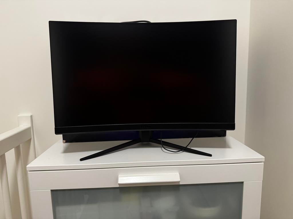 MSI 27 inch curve, Ophalen of Verzenden, Zo goed als nieuw, 50 Hz, Overige merken