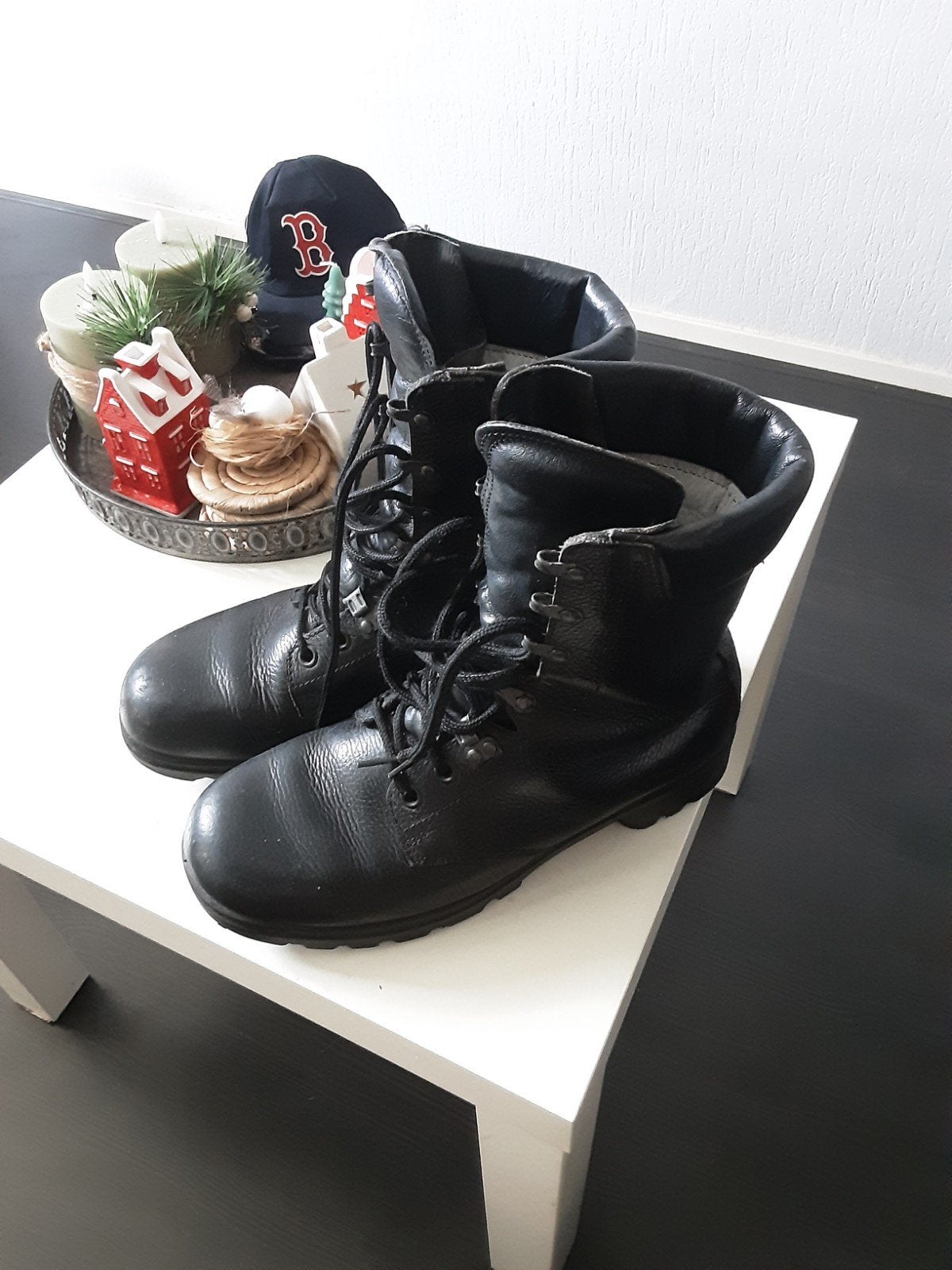 Legerkisten - Goede kwaliteit en goed onderhouden, Zwart, Boots, Zo goed als nieuw, Ophalen