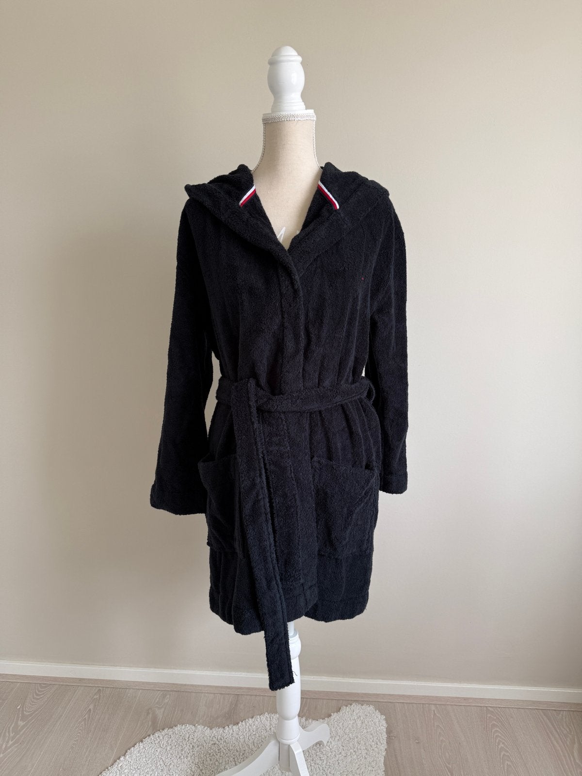 Tommy Hilfiger Badjas Zwart 100% Katoen, Ophalen of Verzenden, Nieuw, Zwart, Overige typen