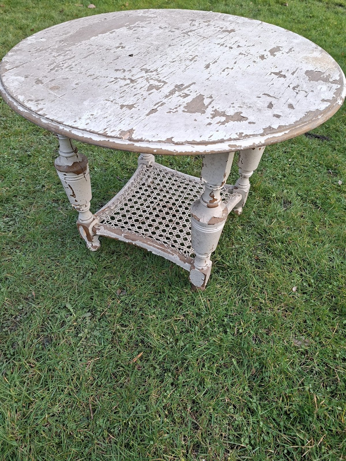 Houten salontafel. (curiosa), Ophalen
