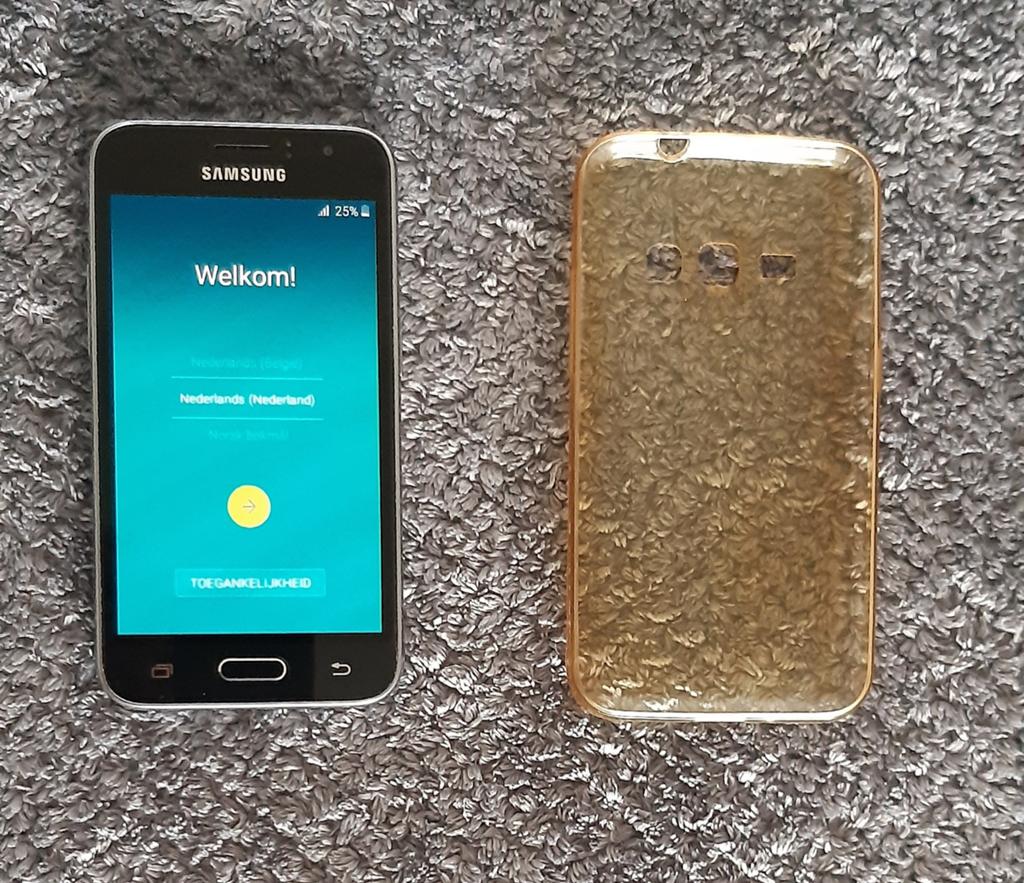 Samsung Galaxy J1 (SM-J120FN) - Instapmodel Smartphone, Telecommunicatie, Mobiele telefoons | Samsung, Gebruikt, Overige modellen