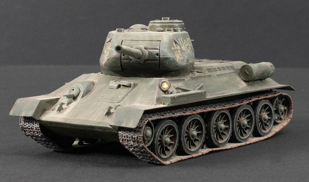 Tamiya 1:35 Russian medium tank T34/85, Tank, 1:32 tot 1:50, Nieuw, Ophalen of Verzenden