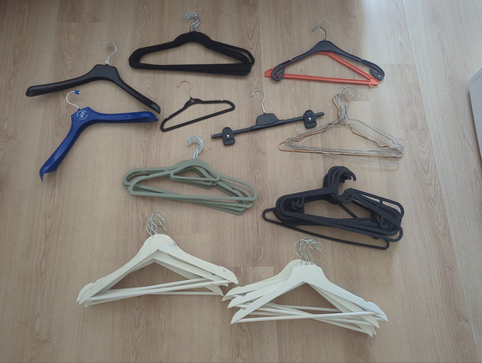 Diverse kledinghangers, Ophalen, Gebruikt, Overige materialen, Volwassenen