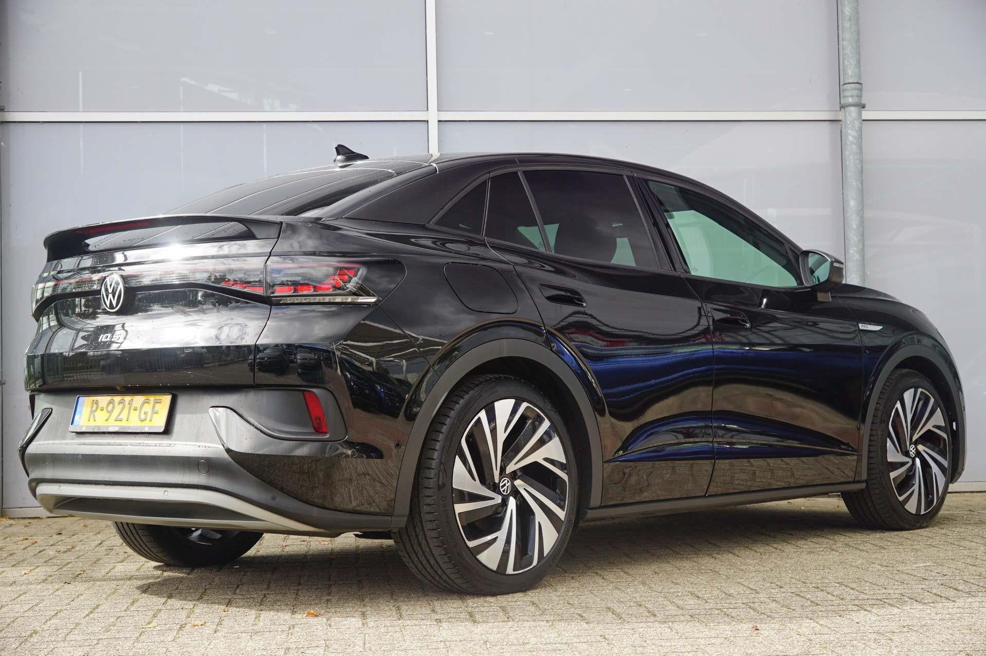 Volkswagen ID.5 174pk Pro 77 kWh | SoH 95% | Leder | Keyless, Automaat, 12 maanden, Automatische klimaatregeling, Zwart